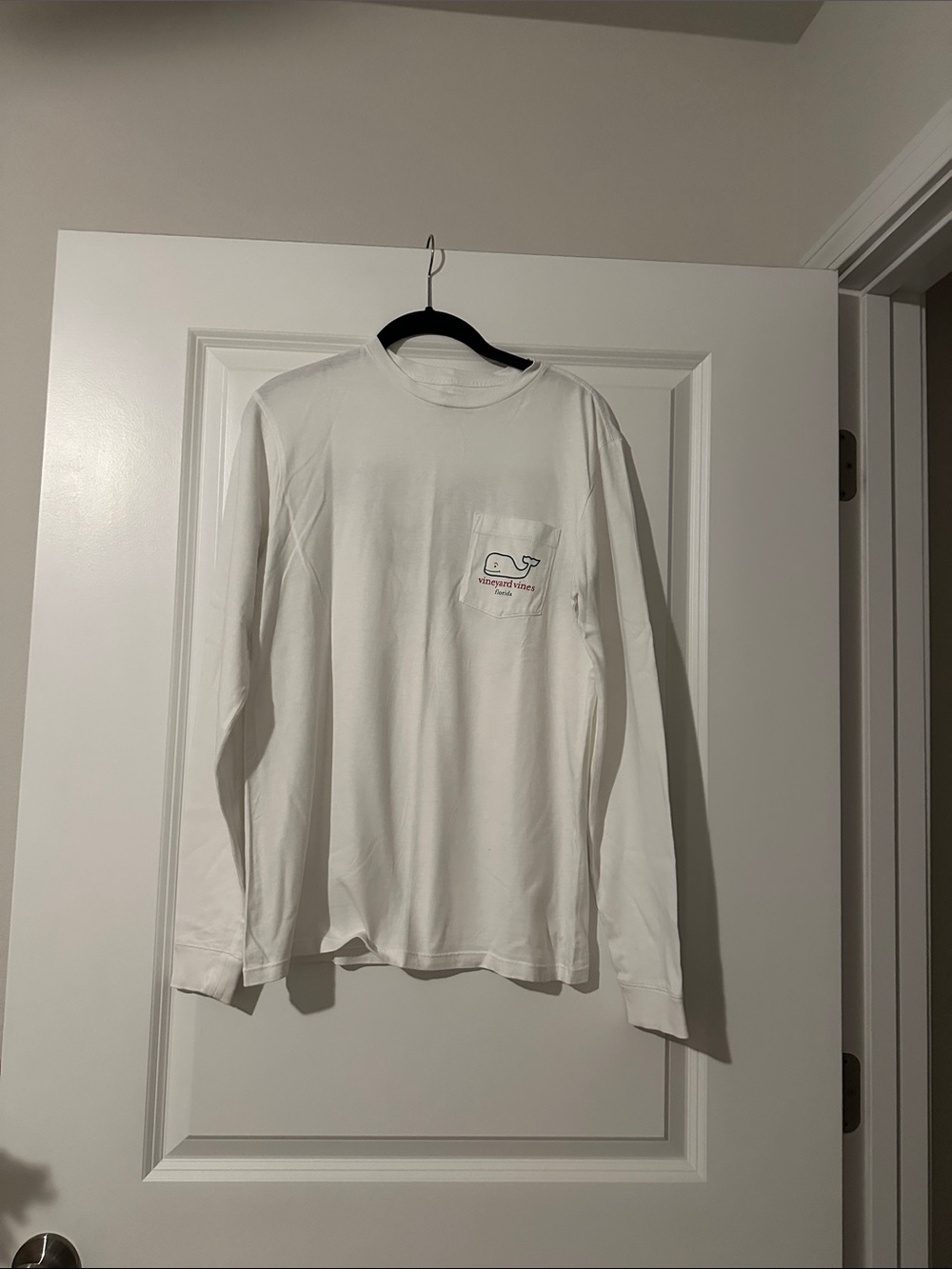 Vineyard Vines White Long-Sleeve Pocket Shirt with Whale Logo